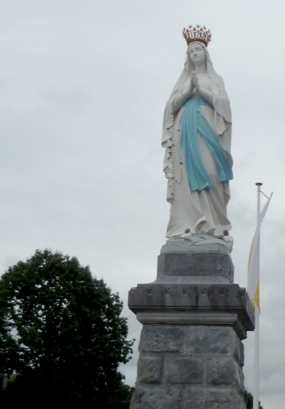 lourdes7